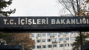 icisleri-bakanligi-tutuklanan-5-belediye-baskani-ve-vekilini-gorevden-uzaklastirdi-UARK967s